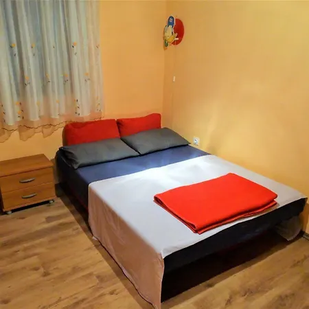 Vlas Apartment *